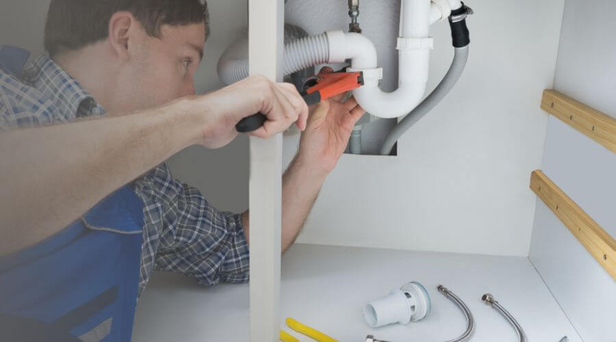 Local tankless water heater installation in McNabb, IL